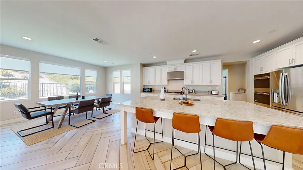 18732 Juniper Springs Dr, Canyon Country, California 91387 home-pic-3